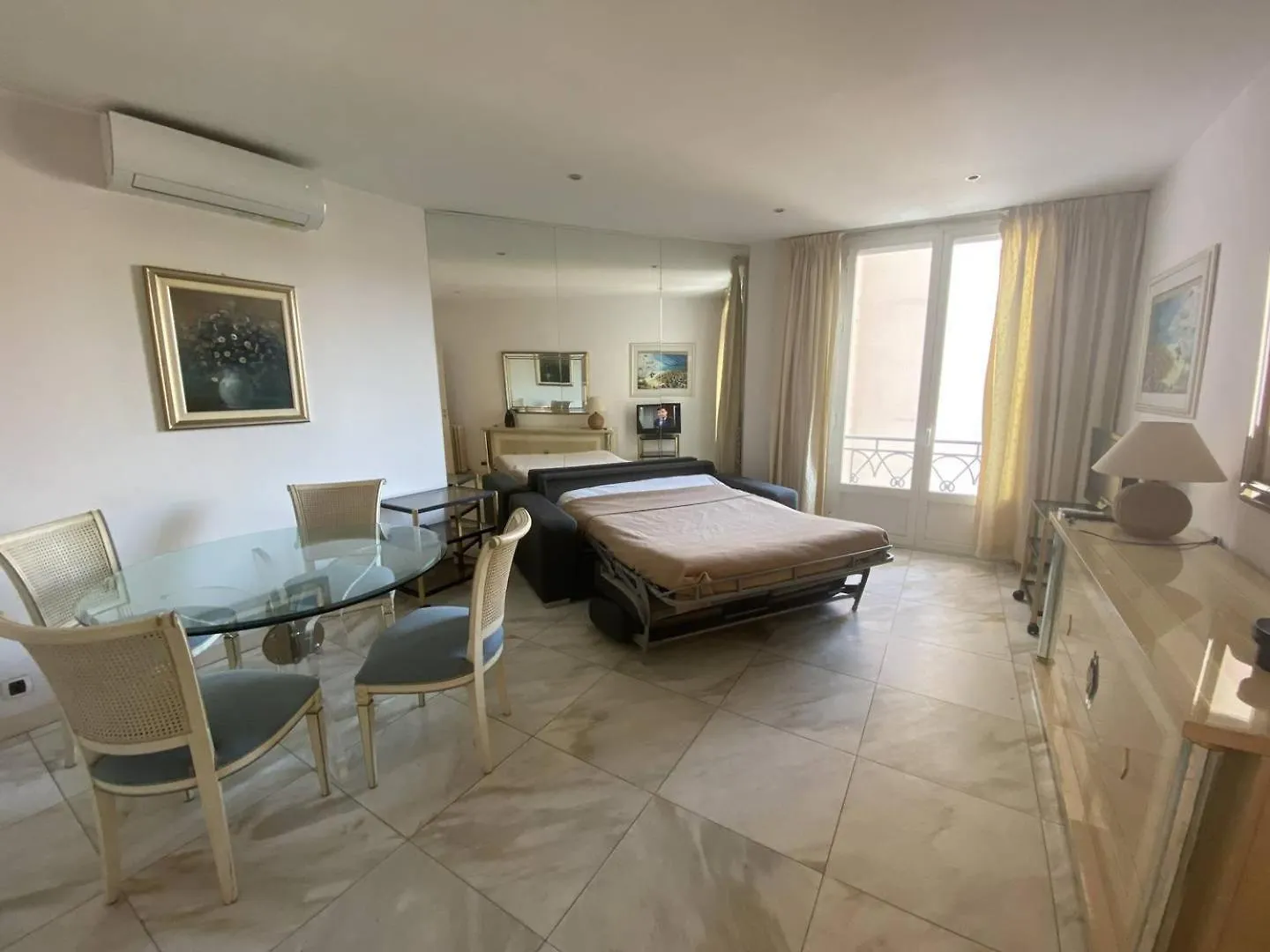 540 Cannes La Croisette - Joli Studio Au Calme Cote Jardin France