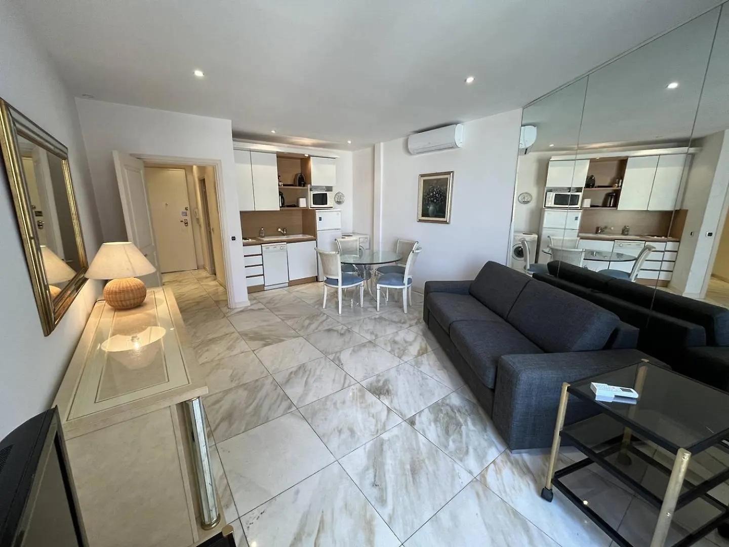 540 Cannes La Croisette - Joli Studio Au Calme Cote Jardin